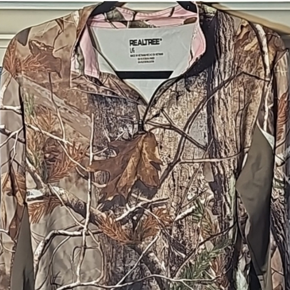 Realtree Max-1 Women's Pullover Jacket Brown Camo 1/4 Zip Lightweight Pink Base